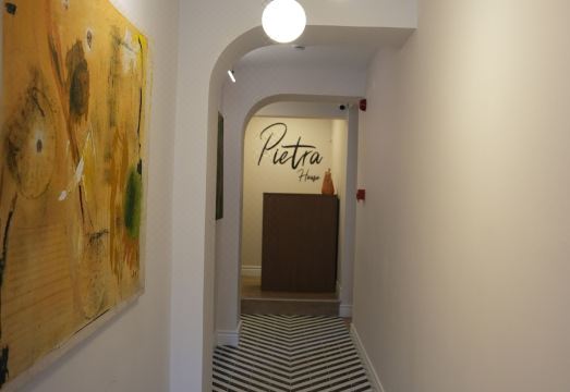 Pietra Social House Hotel Overview