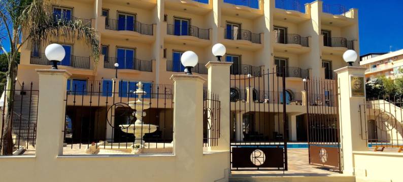 里维耶河宫酒店(Hotel Riviera Palace)图片