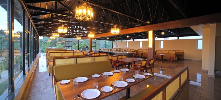 提鲁帕提湖谷度假村和温泉(Lake Valley Resort and Spa Tirupati, 27 Kms from Talakona Waterfall)图片