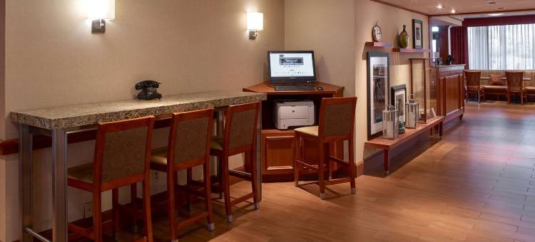 波特兰机场欢朋酒店(Hampton Inn Portland-Airport)图片