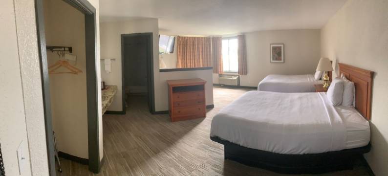 史蒂文斯波因特大学旅馆(Ramada by Wyndham Stevens Point)图片