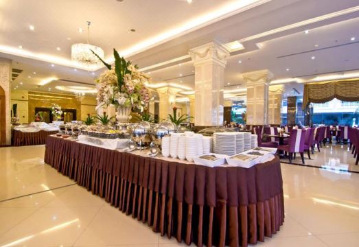 LK Miracle Suite Hotel Overview