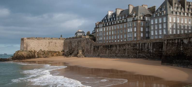 维尔弗洛姆伊酒店(Hôtel la Villefromoy)图片