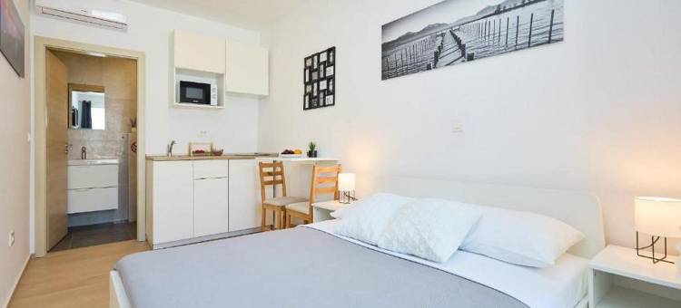 棕榈树公寓(Palm Tree Apartments)图片