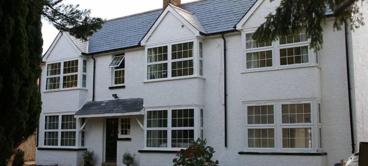 奥克赫斯特盖特维克住宿加早餐(Oakhurst Gatwick B&B)图片