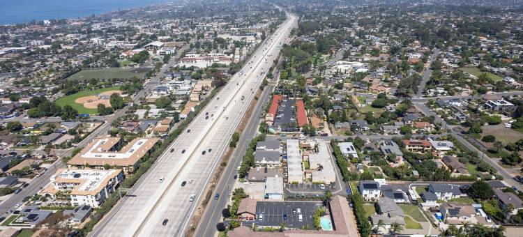 加利福尼亚卡尔斯巴德 - 北 6 号汽车旅馆(Motel 6 Carlsbad, CA - North)图片