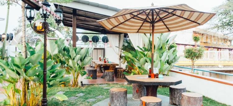 而连突达鲁尔马克穆尔酒店(Hotel DarulMakmur Jerantut)图片