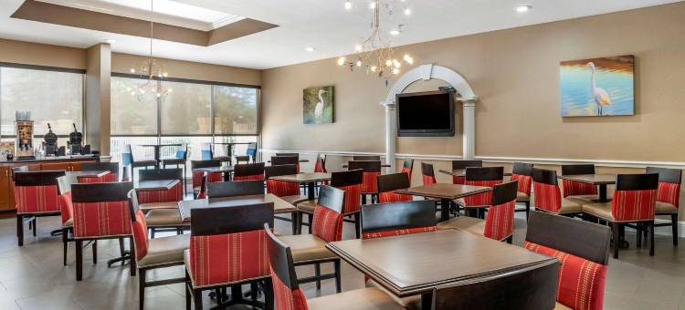 玛里亚纳 I-10 舒适套房酒店(Comfort Inn & Suites Marianna I-10)图片