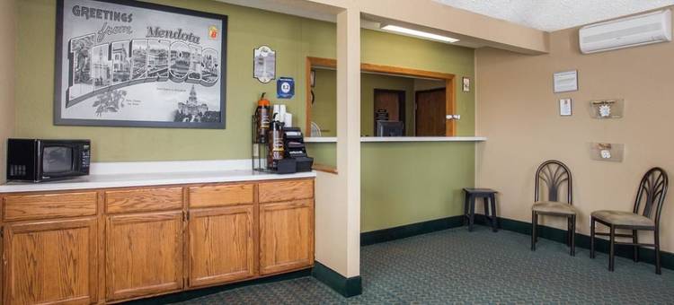 曼德特速 8 酒店(Super 8 门多塔)(Super 8 by Wyndham Mendota I-39)图片
