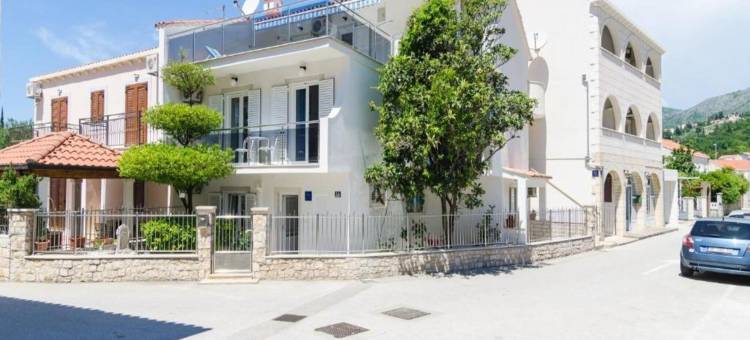 巴里希克公寓与客房酒店(Rooms & Apartments Barišić)图片