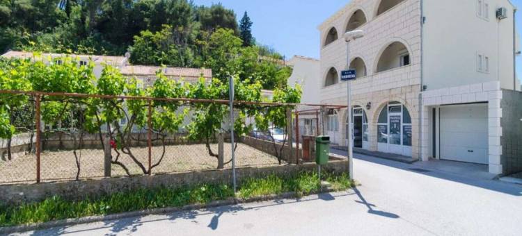 巴里希克公寓与客房酒店(Rooms & Apartments Barišić)图片