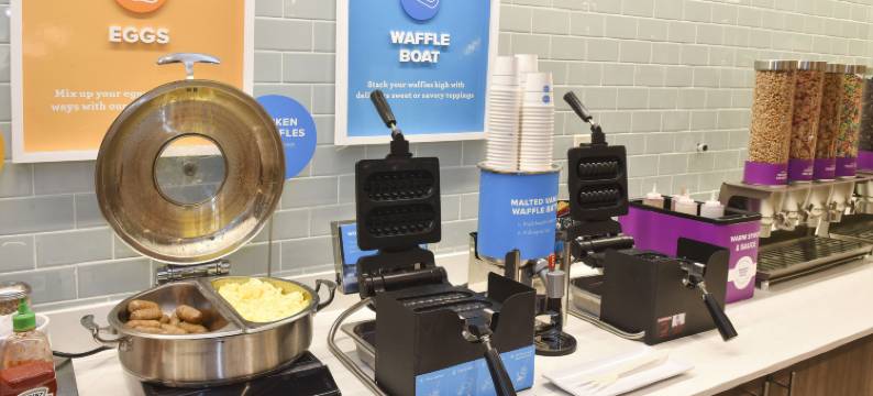 劳伦斯希尔顿Tru酒店(Tru by Hilton Lawrence)图片