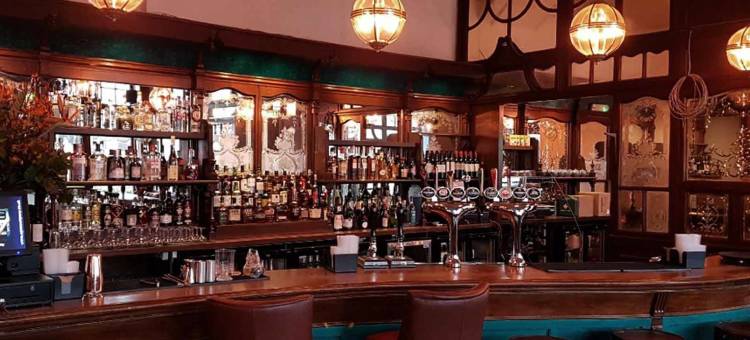 OYO 基尔本阿姆斯(OYO The Kilburn Arms)图片