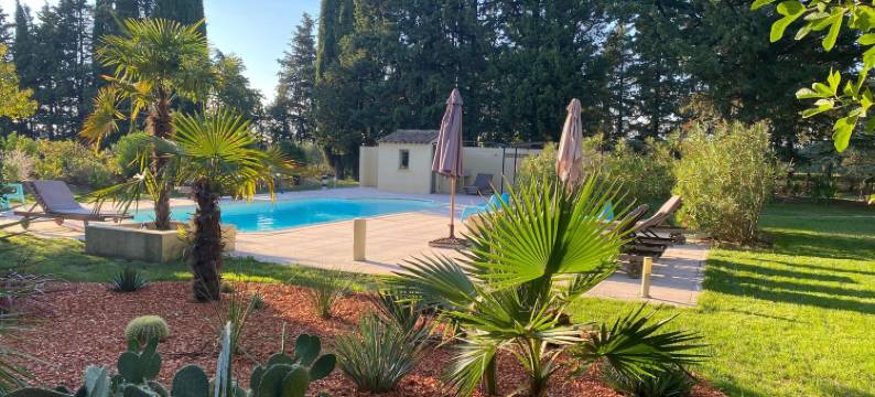 Villa in Valréas with Pool and Garden Views图片