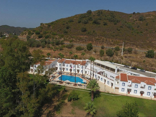 阿尔库蒂姆酒店