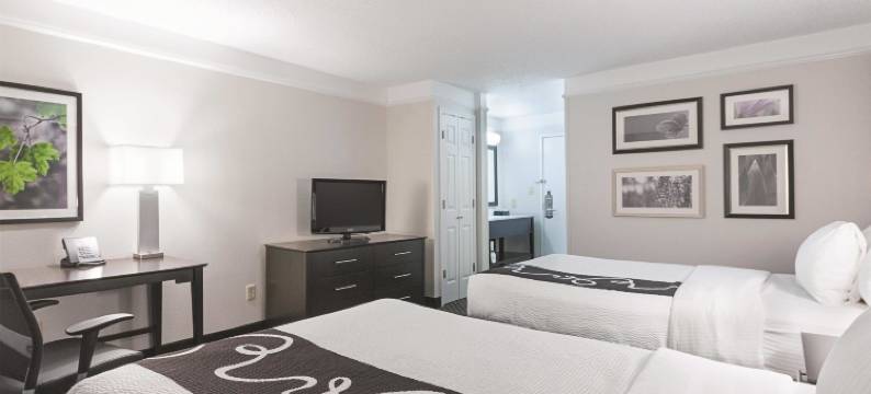 丹佛恩格尔伍德科技中心拉昆塔温德姆套房酒店(La Quinta by Wyndham Denver Englewood Tech Ctr)图片