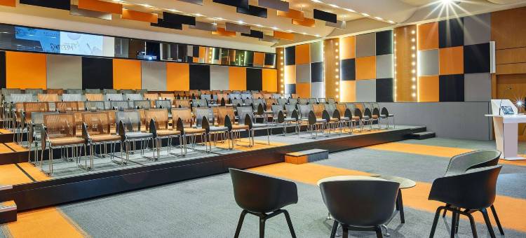 巴黎吕埃尔马尔迈松诺富特酒店(Novotel Paris Rueil-Malmaison)图片