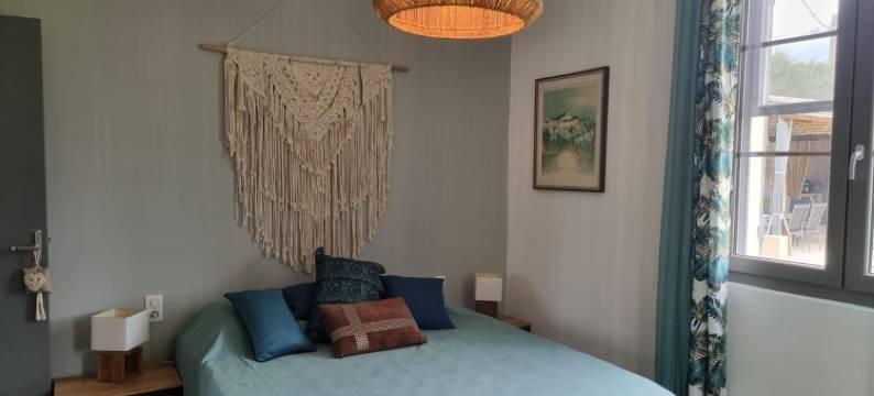 Charming holiday house with private pool, Maillane图片