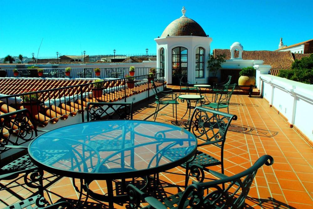 Parador Santa Maria la Real Over view