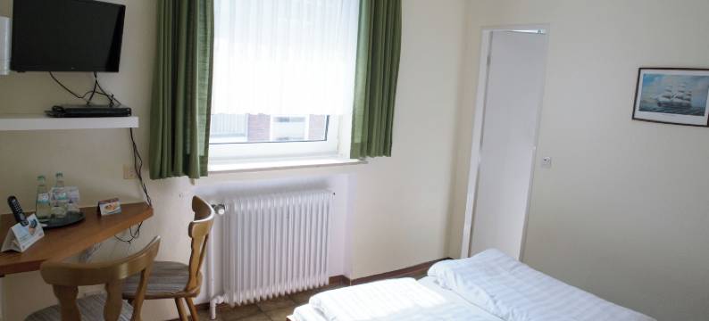 希特普拉兹酒店(Hotel & Apartment am Theaterplatz)图片