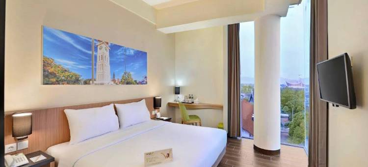 怀兹尊贵酒店酒店-巴东哈蒂布苏莱曼(Whiz Prime Hotel Khatib Sulaiman Padang)图片