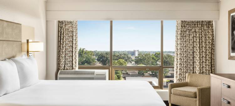 新奥尔良机场希尔顿逸林酒店(DoubleTree by Hilton New Orleans Airport)图片