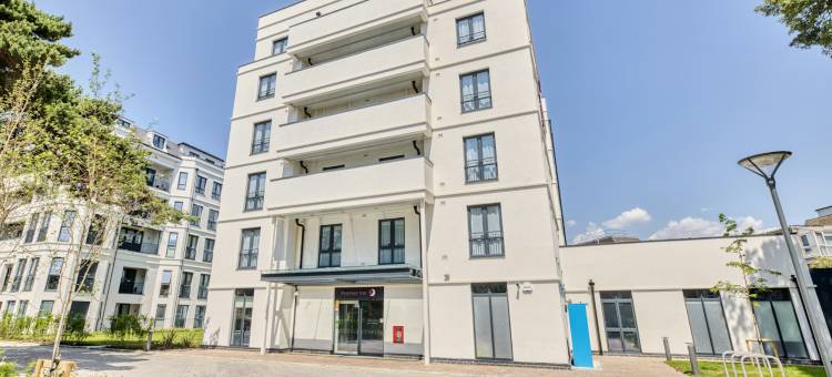 伯恩矛斯西崖普瑞米尔酒店(Premier Inn Bournemouth West Cliff)图片