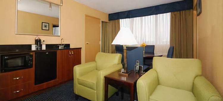 曼彻斯特拉昆塔套房酒店(Hampton Inn Manchester Downtown)图片