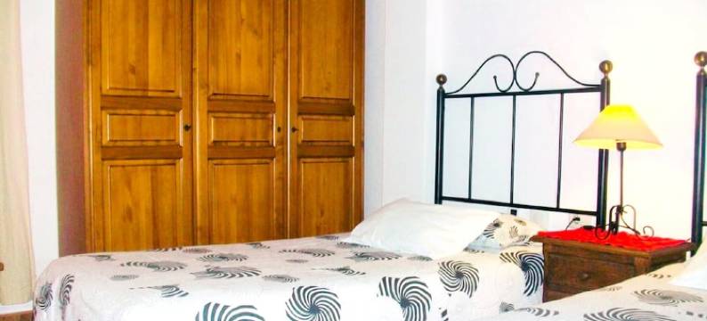 埃尔米瓜美丽海景 2 居私人度假屋 - 附设备完善阳台 - 近海滩(House with 2 Bedrooms in Hermigua, with Wonderful Sea View and Furnished Balcony Near the Beach)图片