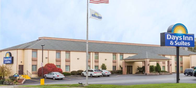 布卢明顿/诺玛温德姆戴斯套房酒店(Days Inn & Suites by Wyndham Bloomington/Normal IL)图片