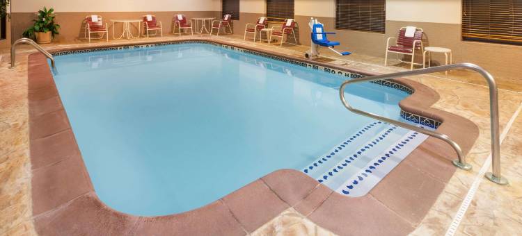 切尔西呗盟套房酒店(Baymont by Wyndham Chelsea)图片