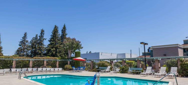 森尼维耳戴斯套房酒店(Days Inn & Suites by Wyndham Sunnyvale)图片