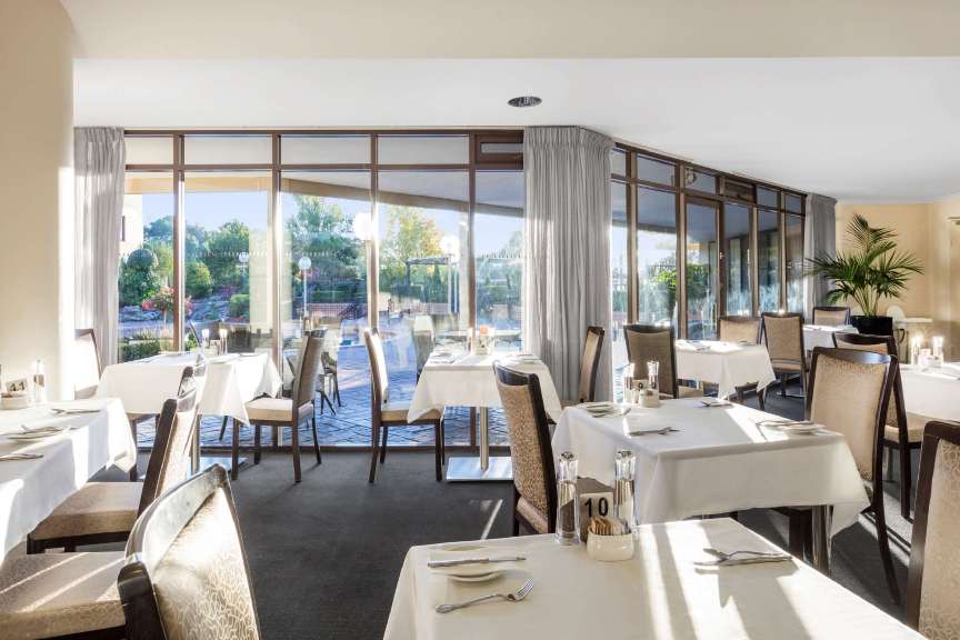 Garden City Hotel, Signature Collection Hotel Overview