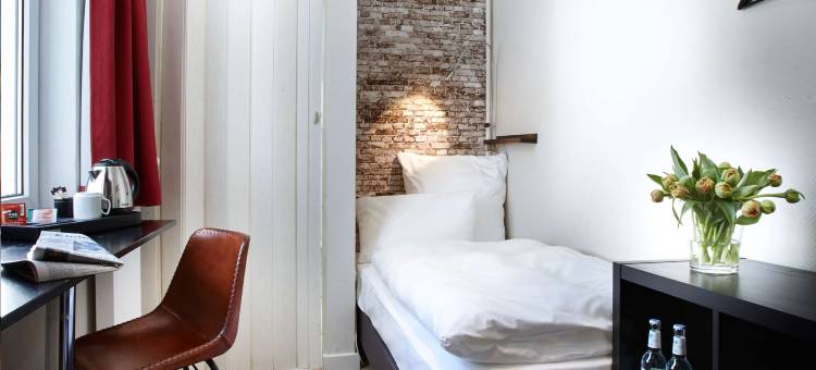 基尔列日广场13号酒店-普瑞米尔经典(Hotel Liegeplatz 13 Kiel by Premiere Classe)图片