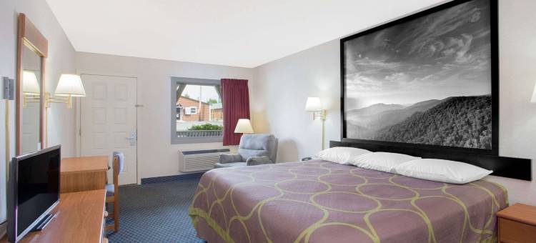 克里斯琴斯堡速8酒店(Super 8 by Wyndham Christiansburg)图片