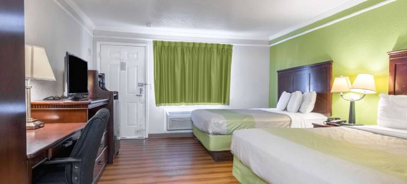 金斯堡6号汽车旅馆(Motel 6 Kingsburg, CA)图片