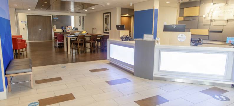 Holiday Inn Express 马什菲尔德(斯普林菲尔德区)(Holiday Inn Express MARSHFIELD (SPRINGFIELD AREA) by IHG)图片