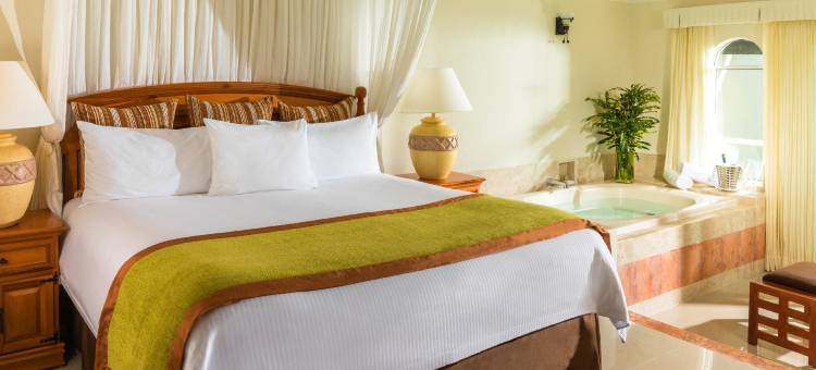 El Dorado海滨套房，双体船，天然水池及更多全包(El Dorado Seaside Suites Catamarán, Cenote & More Inclusive)图片
