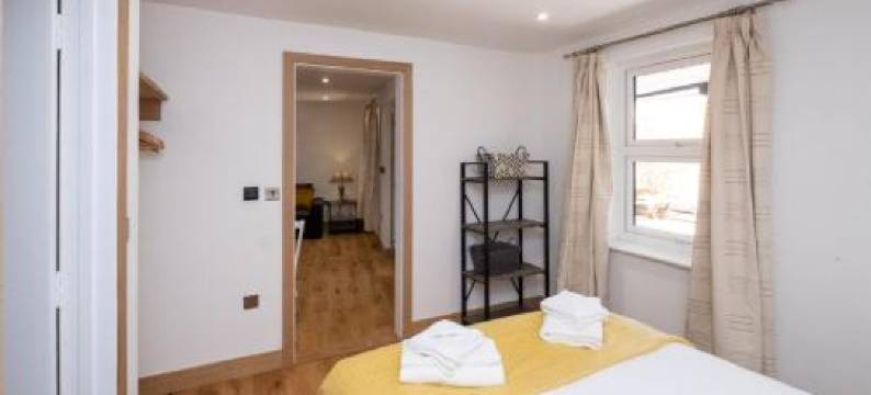 公寓(Weeping Willow - Three Tuns Apartments, Pettistree, Wickham Market - by Aldeburgh Coastal Cottages)图片