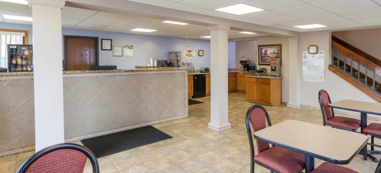 密歇根城速8酒店(Super 8 by Wyndham Michigan City)图片