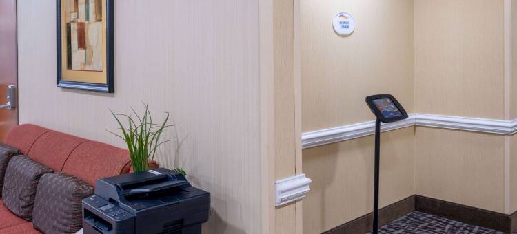 萨凡纳南呗盟套房酒店(Baymont by Wyndham Savannah South)图片