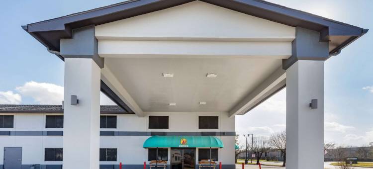 速8酒店-温德姆-联盟市/凯马地区(Super 8 by Wyndham League City/Kemah Area)图片