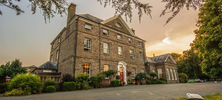 皮特斯通法院酒店(Peterstone Court Country House Restaurant & Spa)图片