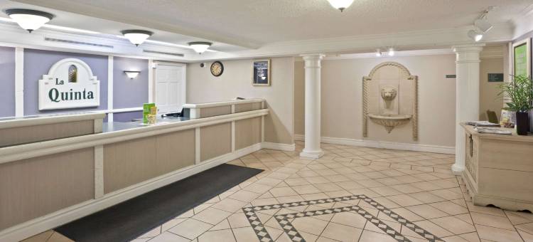 奥马哈西拉昆塔温德姆酒店(La Quinta Inn by Wyndham Omaha West)图片