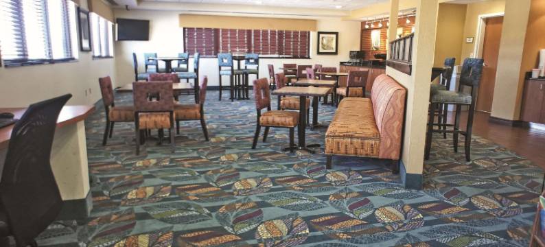 爱德蒙得拉昆塔温德姆套房酒店(La Quinta Inn & Suites by Wyndham Edmond)图片