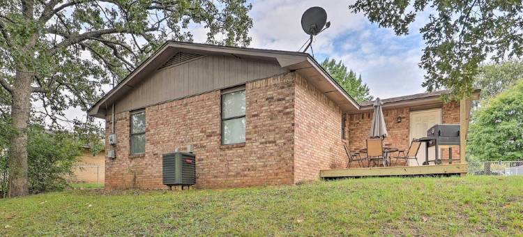 Family-Friendly Barling Retreat: Yard & Deck!图片