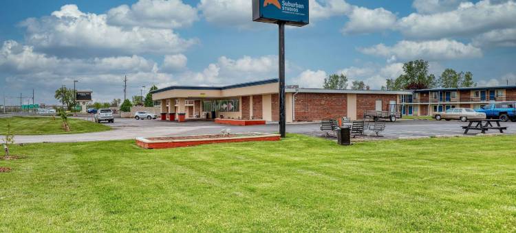 尼纳-阿普尔顿郊区开间(Suburban Studios Neenah-Appleton)图片