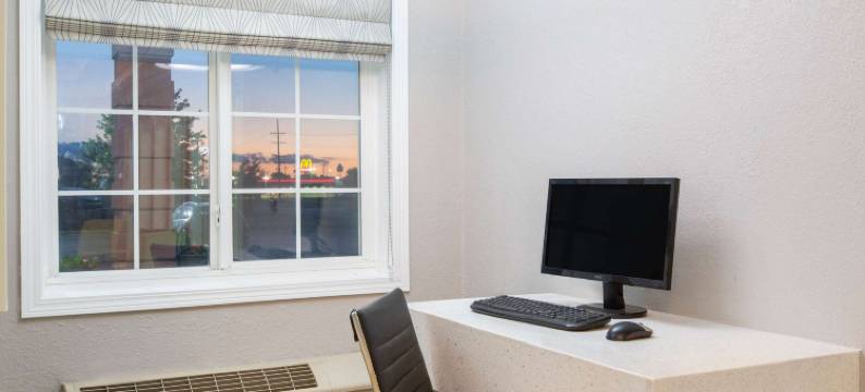 渥太华速8酒店(Super 8 by Wyndham Ottawa)图片