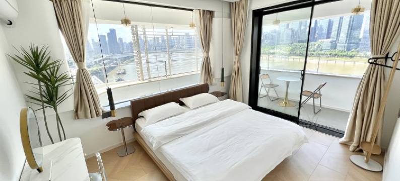 迷雾森林解放碑洪崖洞店公寓(嘉陵江滨江路2号分店)图片