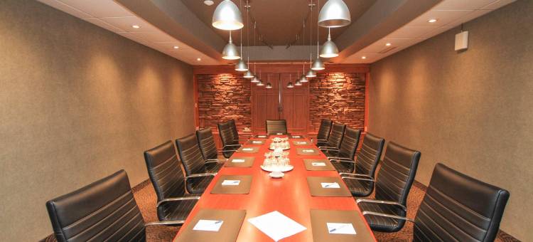 林荫贝斯特韦斯特优质酒店及会议中心(Best Western Parkway Inn  Conference Centre)图片